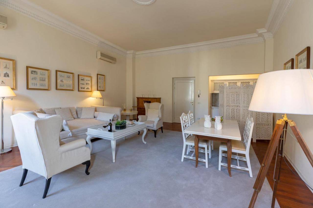 Apartment Raso Cozy Penthouse Near The Duomo *
